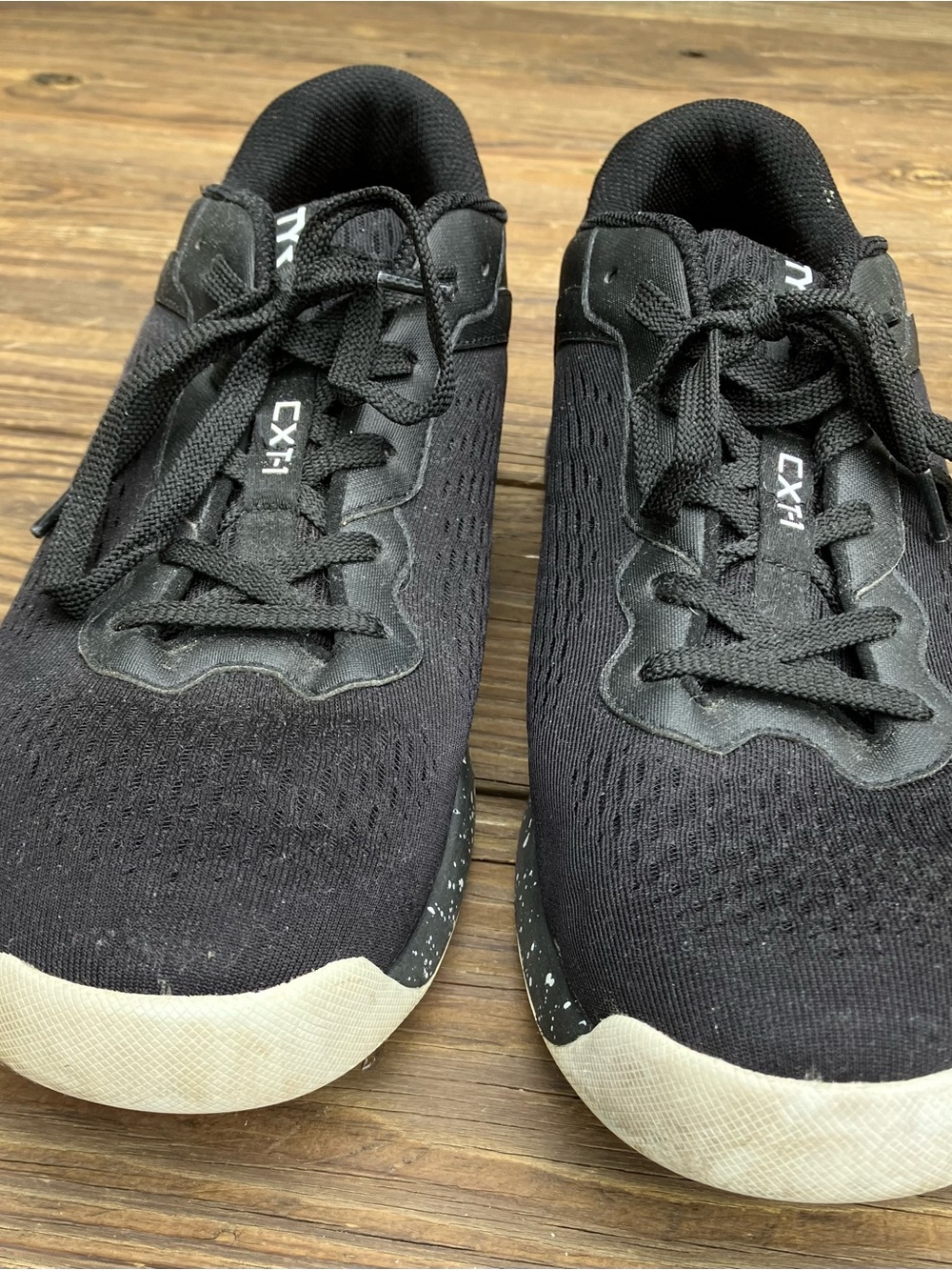 TYR Men's Black Athletic Training Sneakers with White Logo size 12 men’s